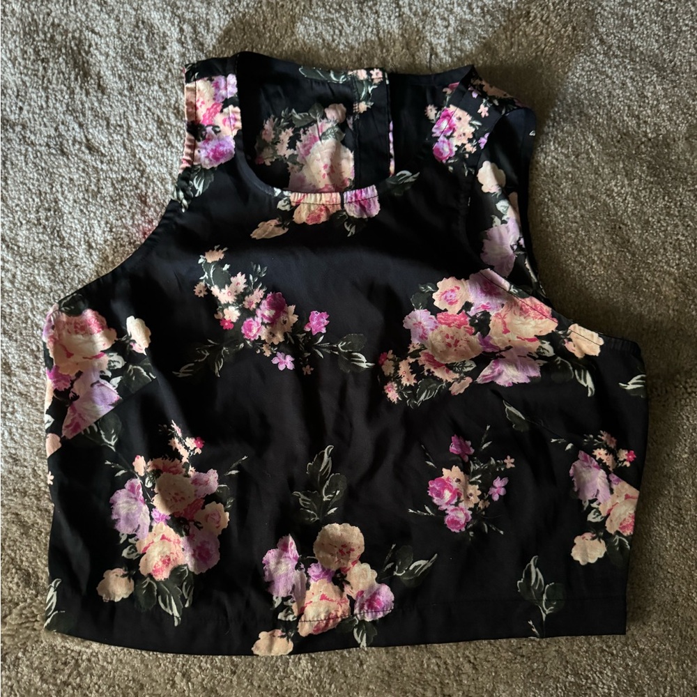 GARAGE Floral Crop Top
